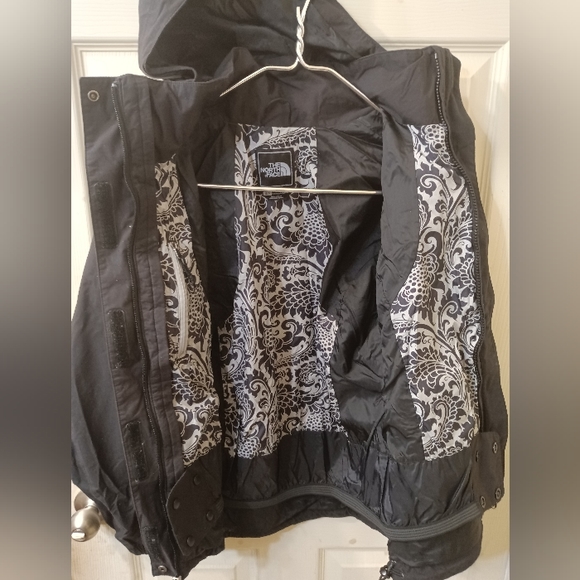 North face Hyvent Jacket - Picture 2 of 6
